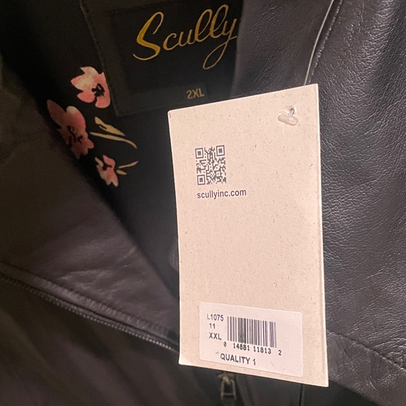 Scully Women's Elegant Black Leather Jacket - Picture 2 of 5